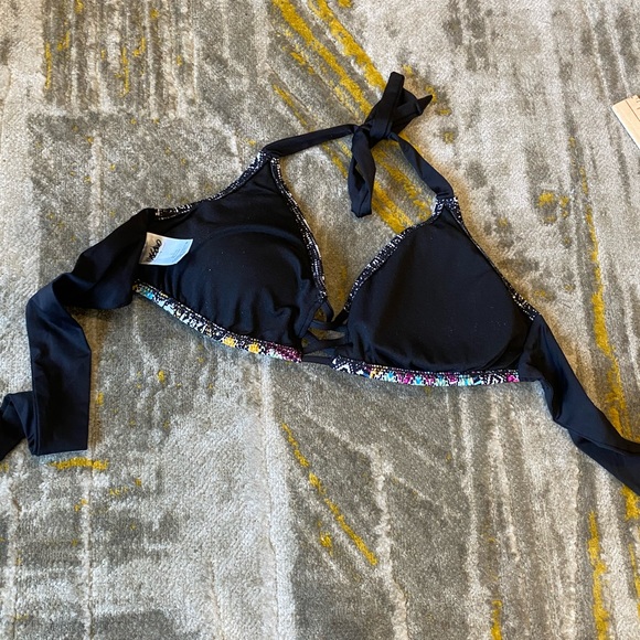 Swimsuit top - Picture 2 of 4